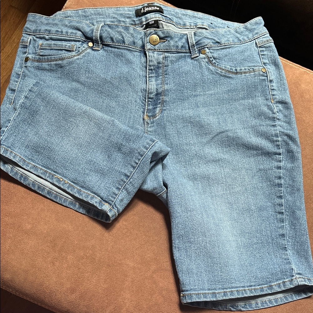 d. jeans Light Blue Straight Leg Women's Jeans